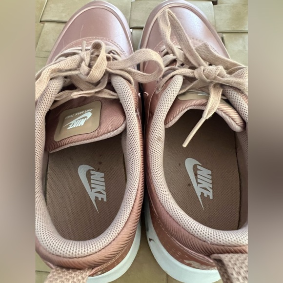 Nike Air Max Thea SE Special Edition Metallic Rose
Gold/ Bronze - Picture 10 of 10